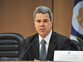 Ministro-substituto Weder de Oliveira